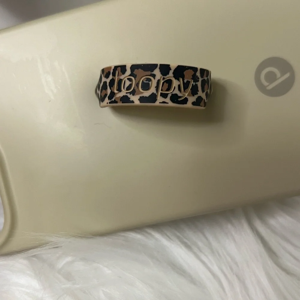 Loopy 13 Pro Max Case w/ Leopard Print Ring